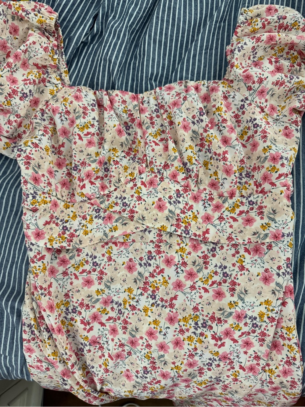Floral Pink Tie-Waist Puff Sleeve Women's dress